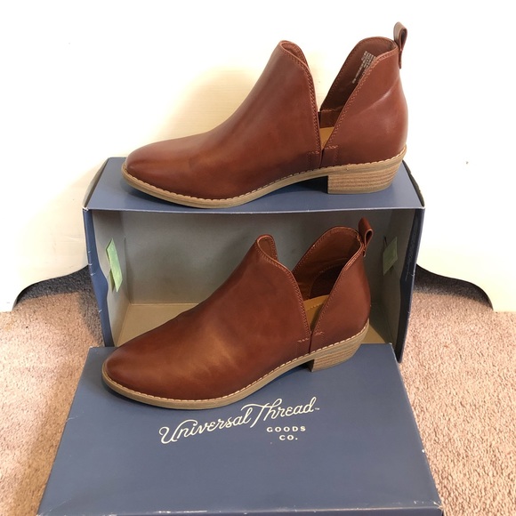 NWOT Universal Thread Women's Nora Cut Out Ankle Bootie Dark Cognac brown - Picture 1 of 6